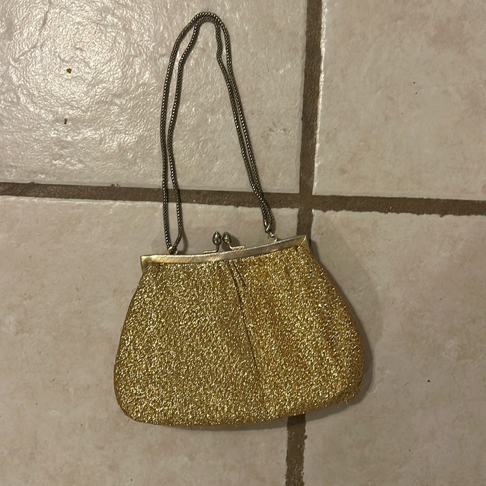 Vintage Tinsel Gold Shimmery Purse Made In Hong Kong (Brand Unknown) ✨